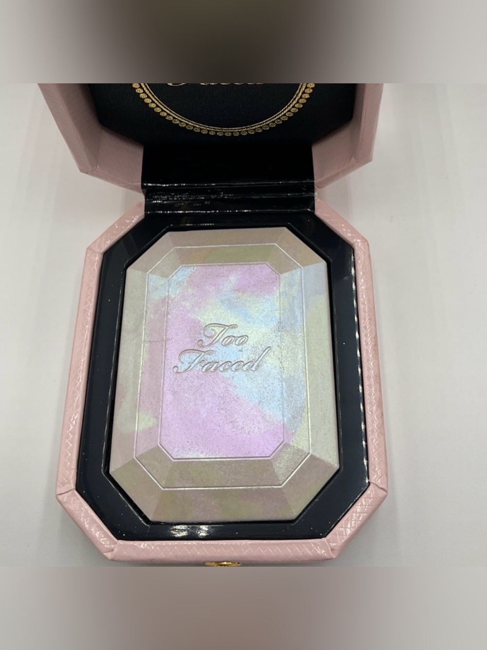 Too Faced Diamond Light Multi-Use Highlighter Compact - Picture 11 of 14